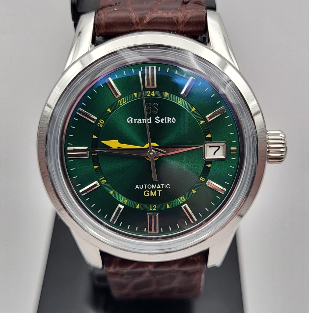 New Custom 39mm Seiko Mod Automatic Gmt Watch